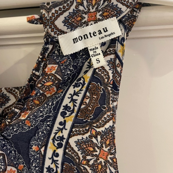 Very cute, summer blouse. - Picture 2 of 2